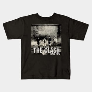 clash vintage musician Kids T-Shirt